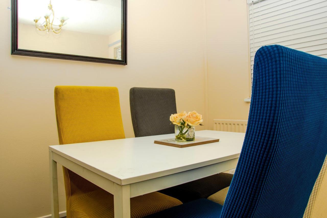 Xb Property - Comfy House Perfect For Families Contractors Relocators West Bromwich Zewnętrze zdjęcie