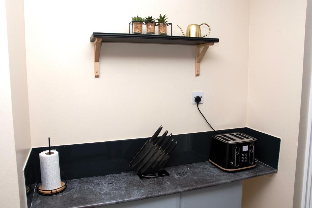 Xb Property - Comfy House Perfect For Families Contractors Relocators West Bromwich Zewnętrze zdjęcie